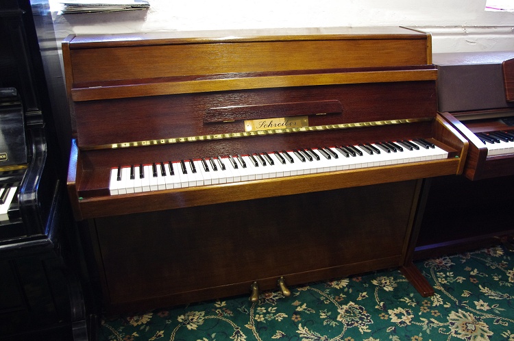 uprig1 Pianostemmer gezocht